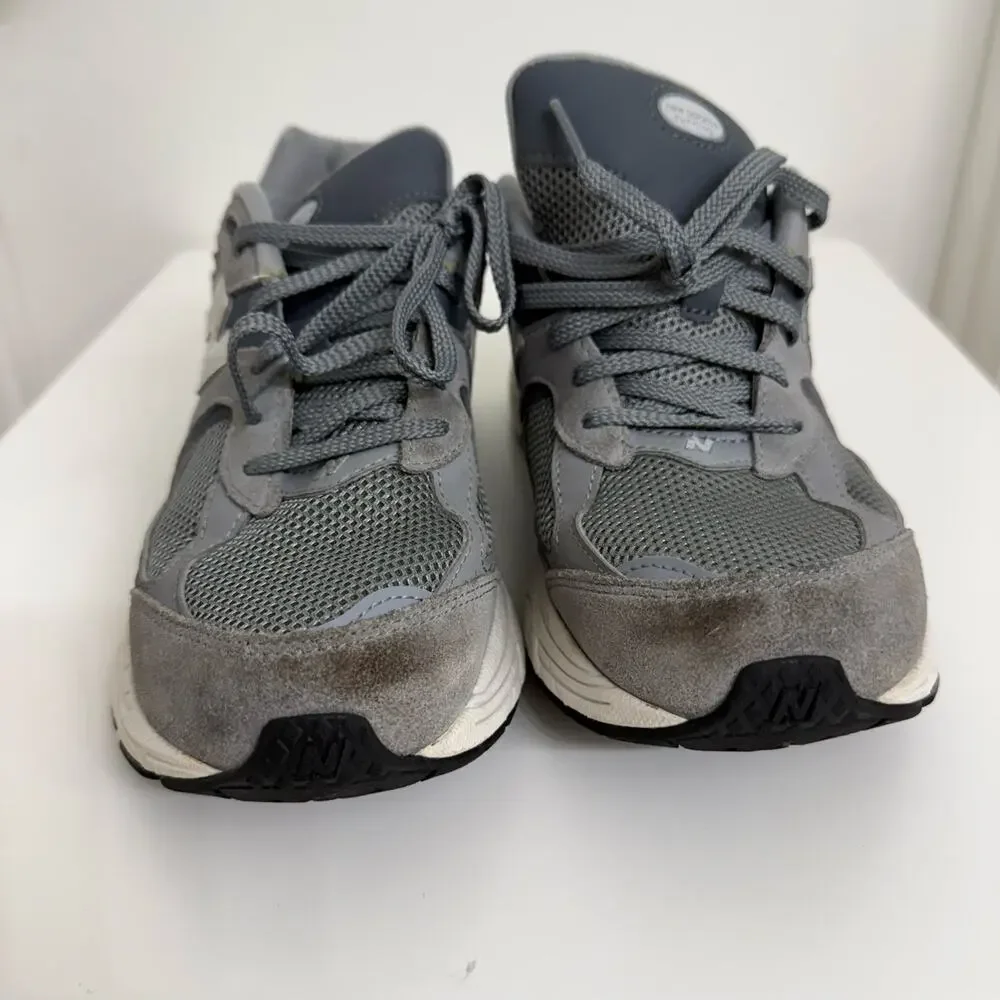 New Balance 2002R Sneakers Gray Boy's Sz 7 Casual Everyday Athleisure